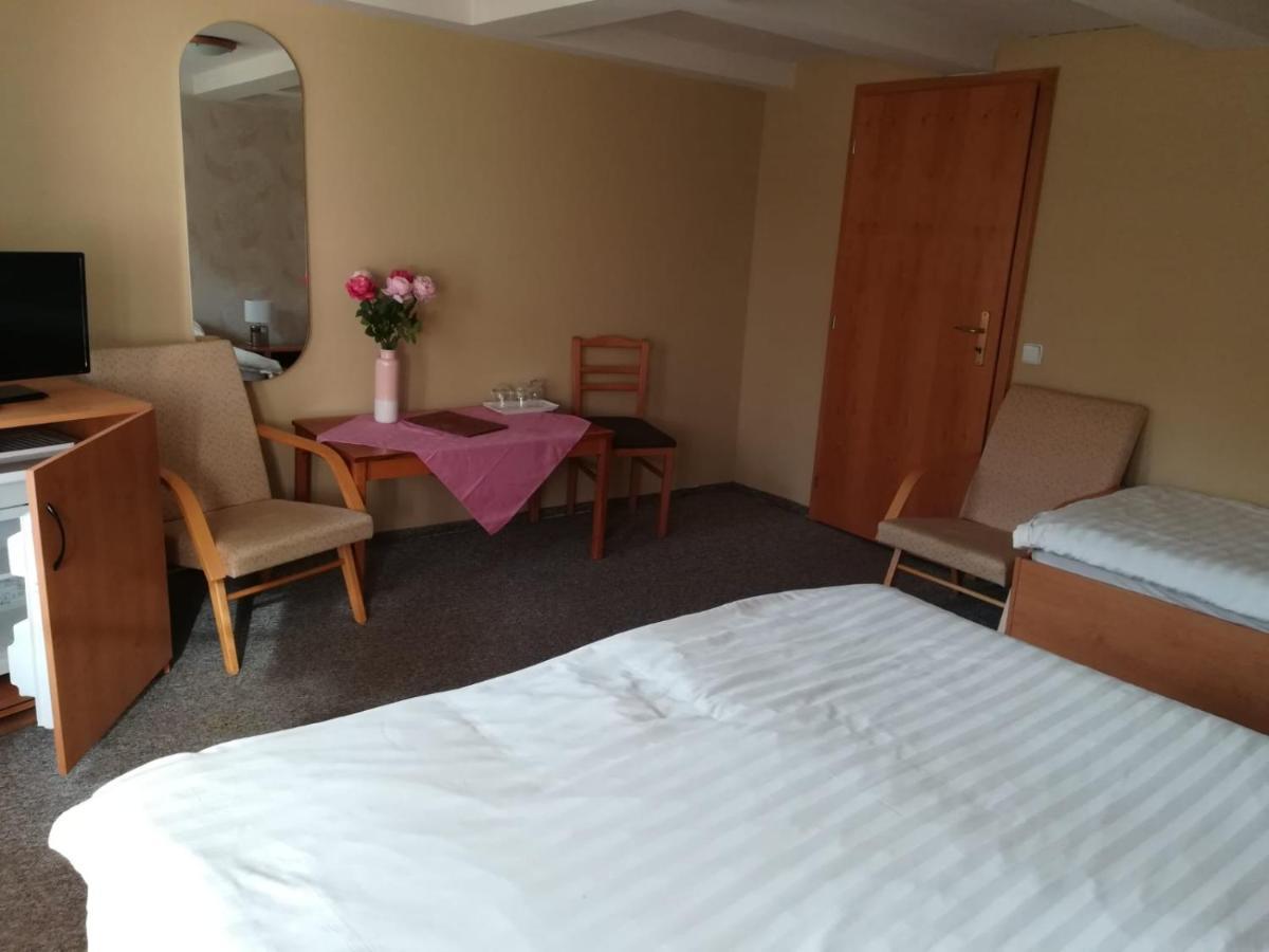 Hotel Kralicek Turnov Εξωτερικό φωτογραφία